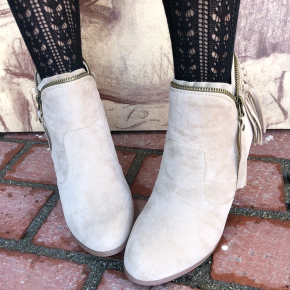Beige Fringe Zipper Detailing Cowgirl Booties - Picture 5 of 8